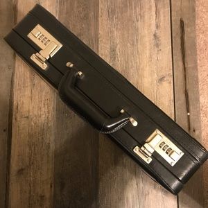 Solo Leather Briefcase. BRAND NEW.